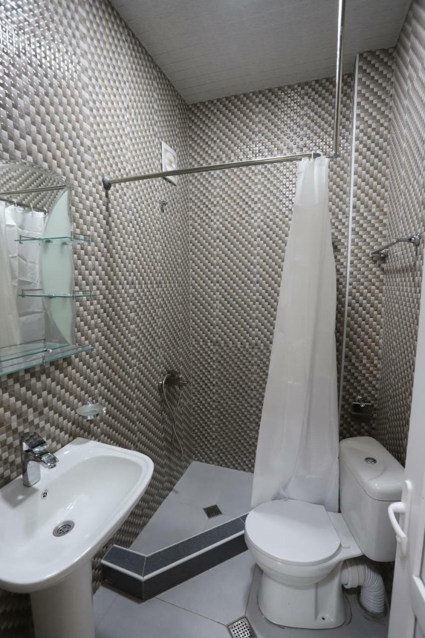 Hotel Hollywood Kutaisi Exterior foto